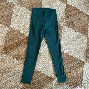 Ribbed Abercrombie leggings